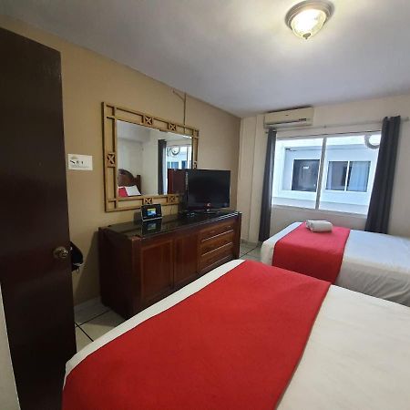 Zona Dorada Suites Mazatlán Eksteriør bilde