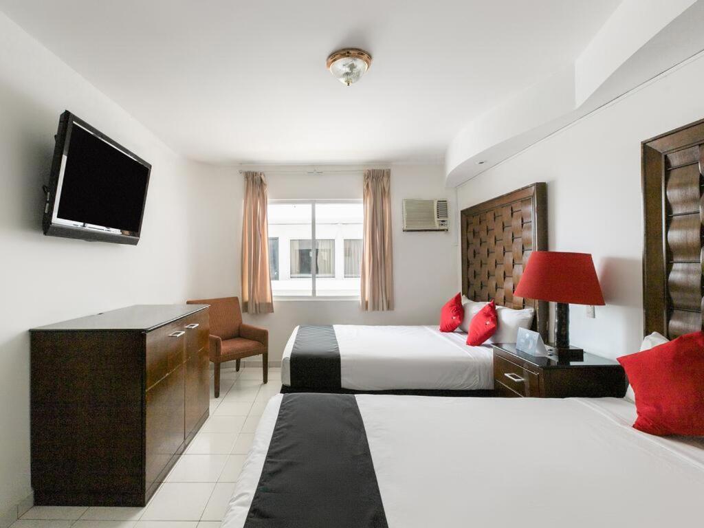 Zona Dorada Suites Mazatlán Eksteriør bilde