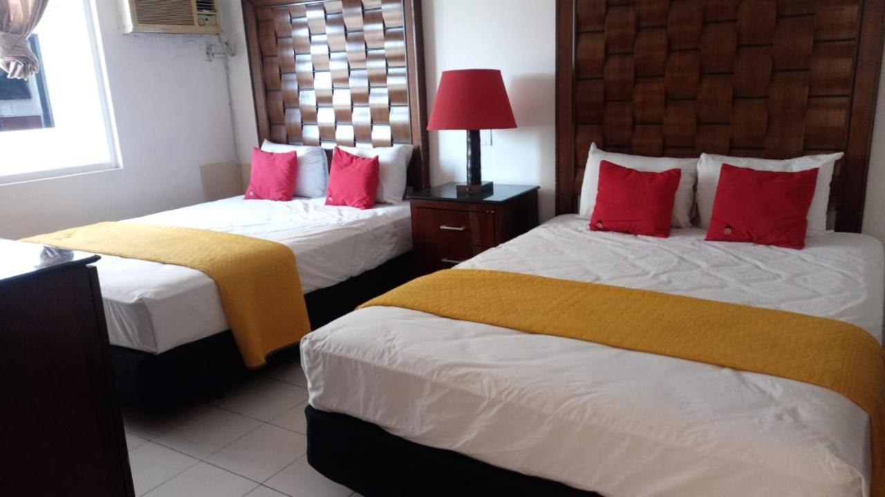 Zona Dorada Suites Mazatlán Eksteriør bilde